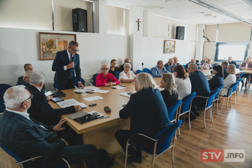 Piękny gest powiatu sandomierskiego. 30 tys. dla gminy Głuchołazy