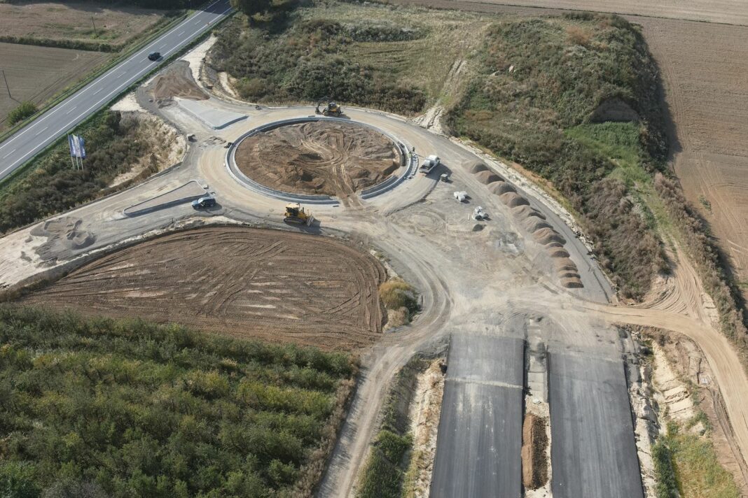 Nowy etap budowy obwodnicy Opatowa – zmiany organizacji ruchu na włączeniu S74 w Okalinie