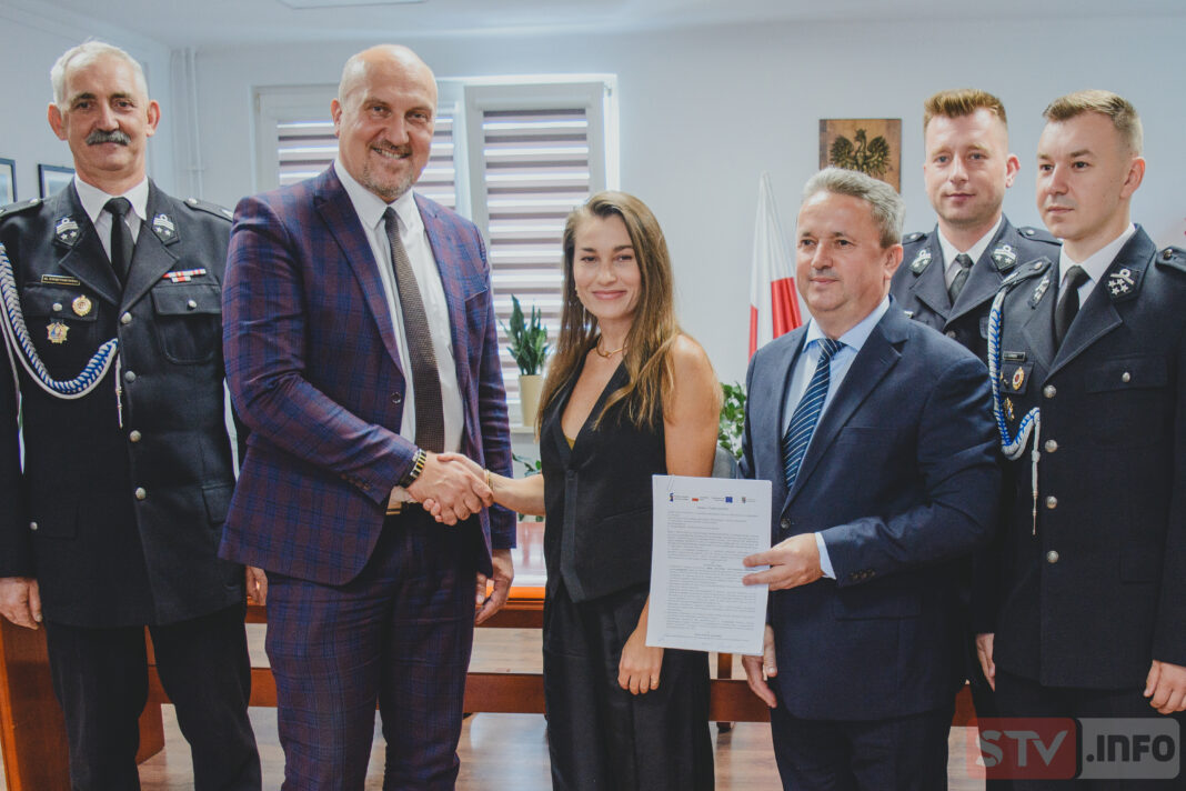 Nowy MAN dla Krzczonowic. Samorząd Staszowa podpisał umowę z dostawcą