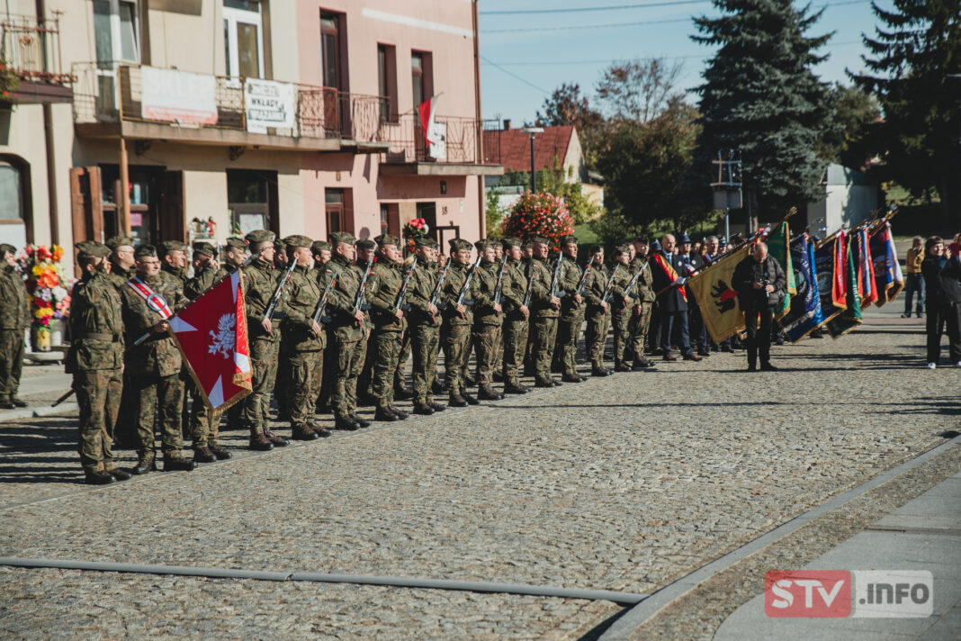 Legioniści Piłsudskiego upamiętnieni. Patriotyczna uroczystość w Ożarowie