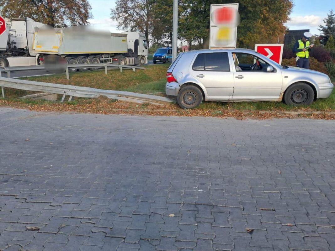 W Bidzinach ciężarówka najechała na Volkswagena. Dziecko w szpitalu