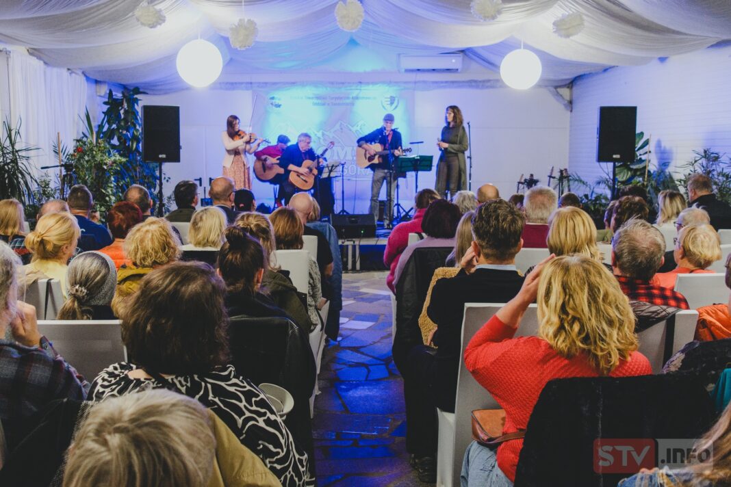 Sandomierz pomiędzy górami. Klimatyczny koncert muzyki z krainy łagodności