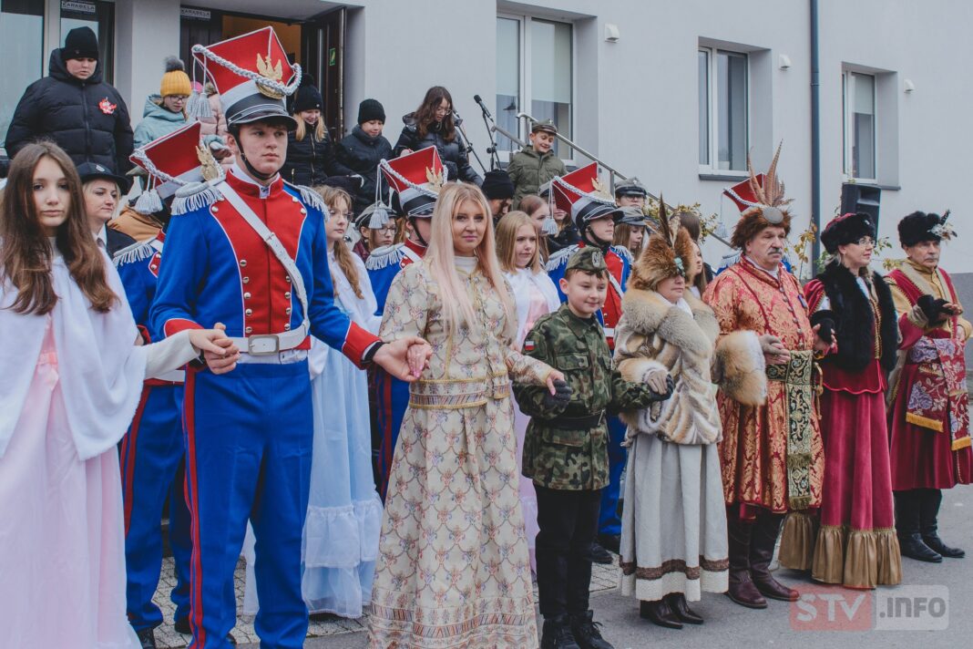 Obchody 106. rocznicy odzyskania przez Polskę niepodległości w Tarłowie przebiegły niezwykle uroczyście