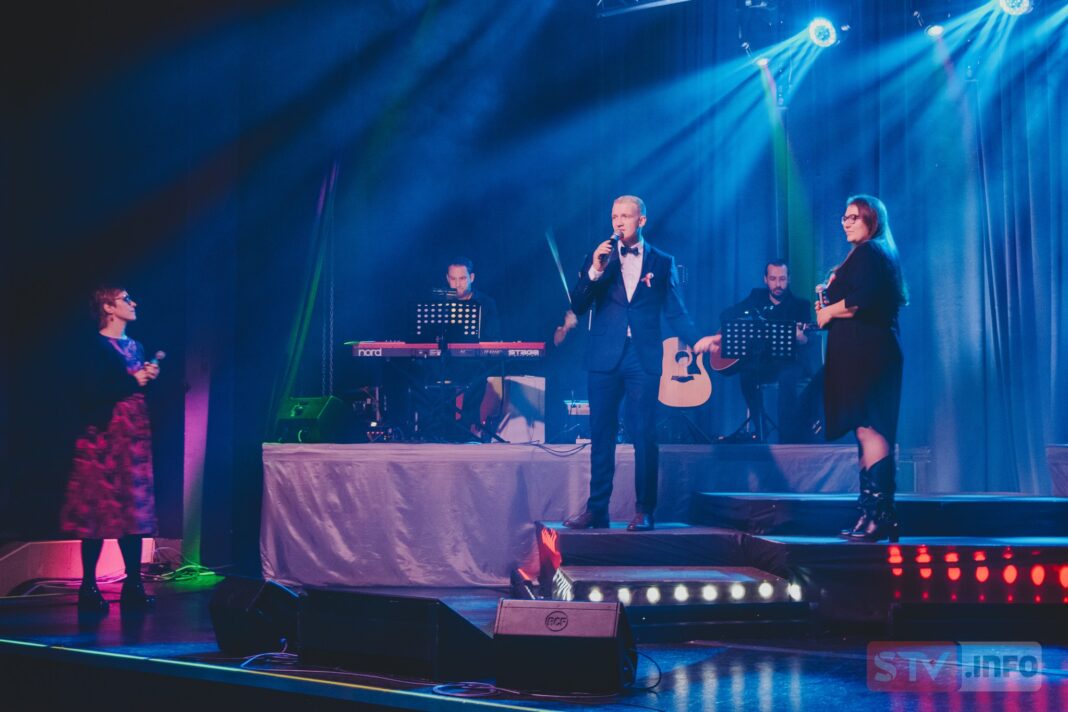 Koncertem „Wyśpiewam Ciebie Ojczyzno” Sandomierz zwieńczył obchody Narodowego Święta Niepodległości. Tłumy w Porcie Kultury