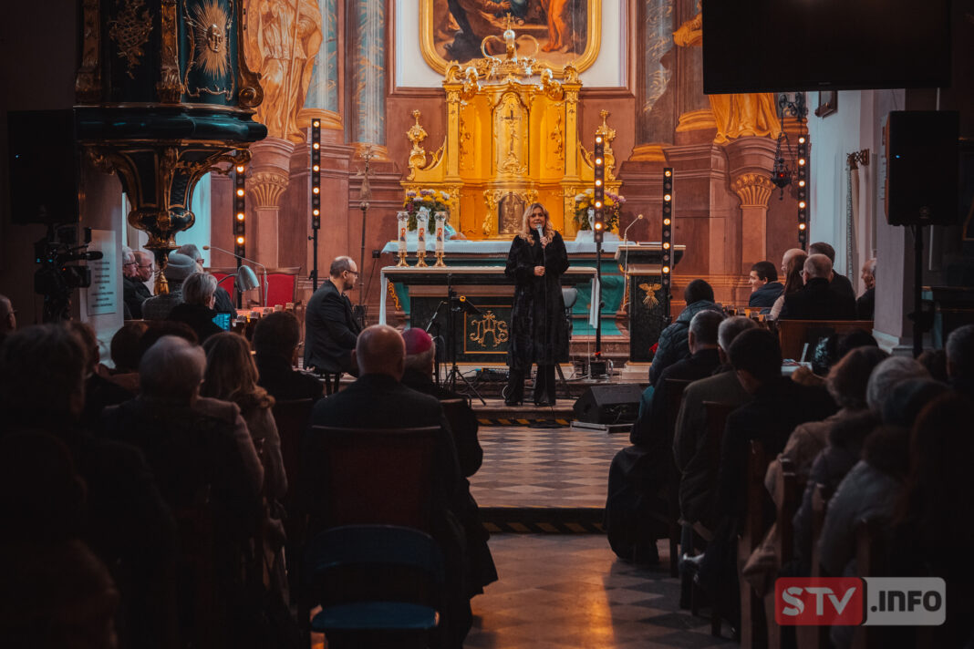 Światowy Dzień Ubogich. Modlitwa, koncert i wspólny obiad w sandomierskiej Caritas