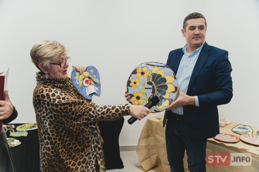 Ceramiczne cuda powstają w Obrazowie pod okiem Zdzisławy Drach