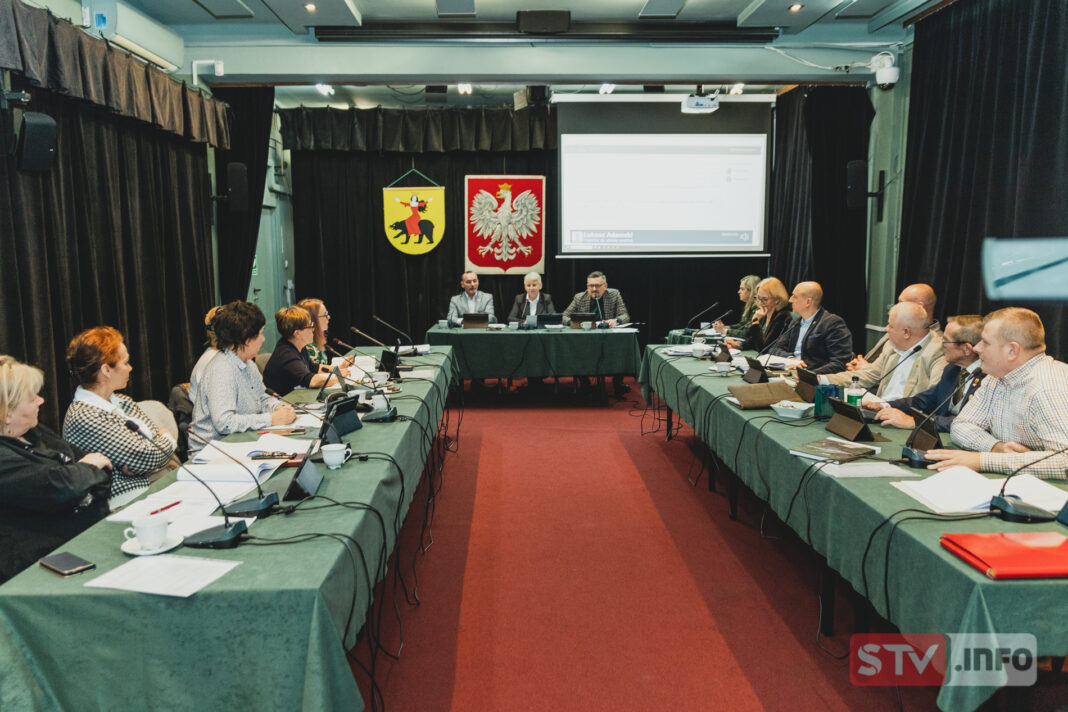 Nie ma zgody radnych. Mniej na promocję, więcej na inwestycję w nowym budżecie