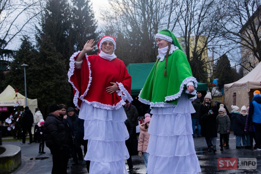 Jarmark Bożonarodzeniowy w Staszowie. Były pyszności, ozdoby i rękodzieło