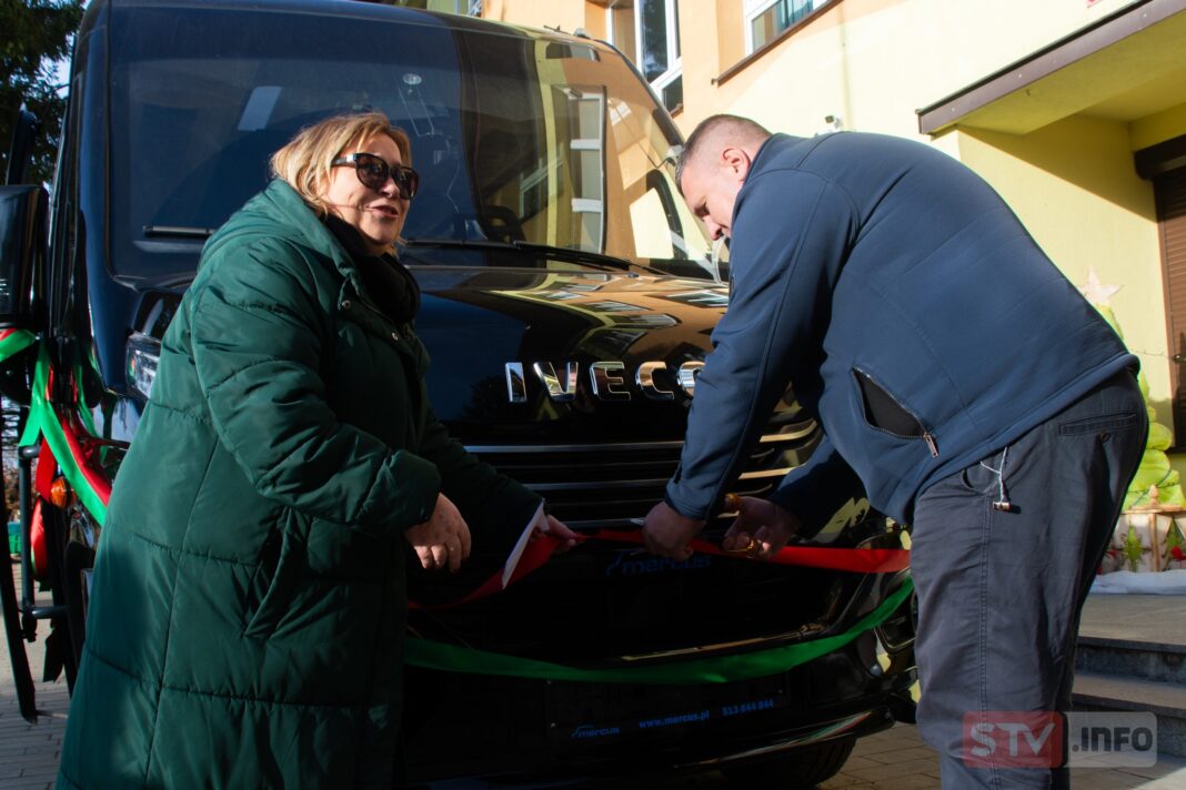 Szkoła rolnicza w Mokoszynie z nowym samochodem. Będzie taniej i sprawniej