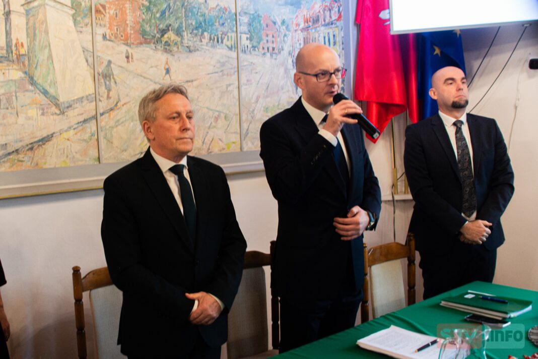 Budżet Sandomierza to ponad 200 mln zł. 20 radnych za, nikt nie był przeciwny