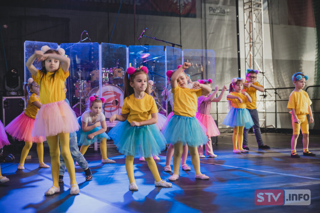 Finał WOŚP w Sandomierzu z moto-piknikiem i orkiestrowym lodowiskiem. Grało całe miasto