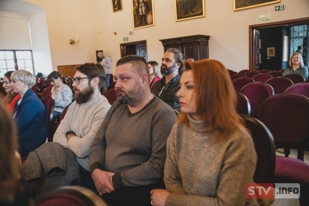 W Sandomierzu rozmawiano o turystce. Dobra oferta i promocja podstawą rozwoju