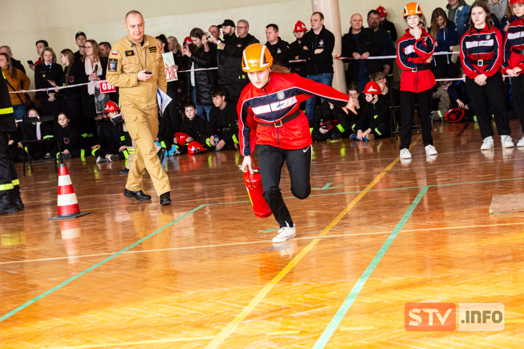 Młodzieżowe drużyny pożarnicze rywalizowały w Samborcu. Skotniki dominatorem