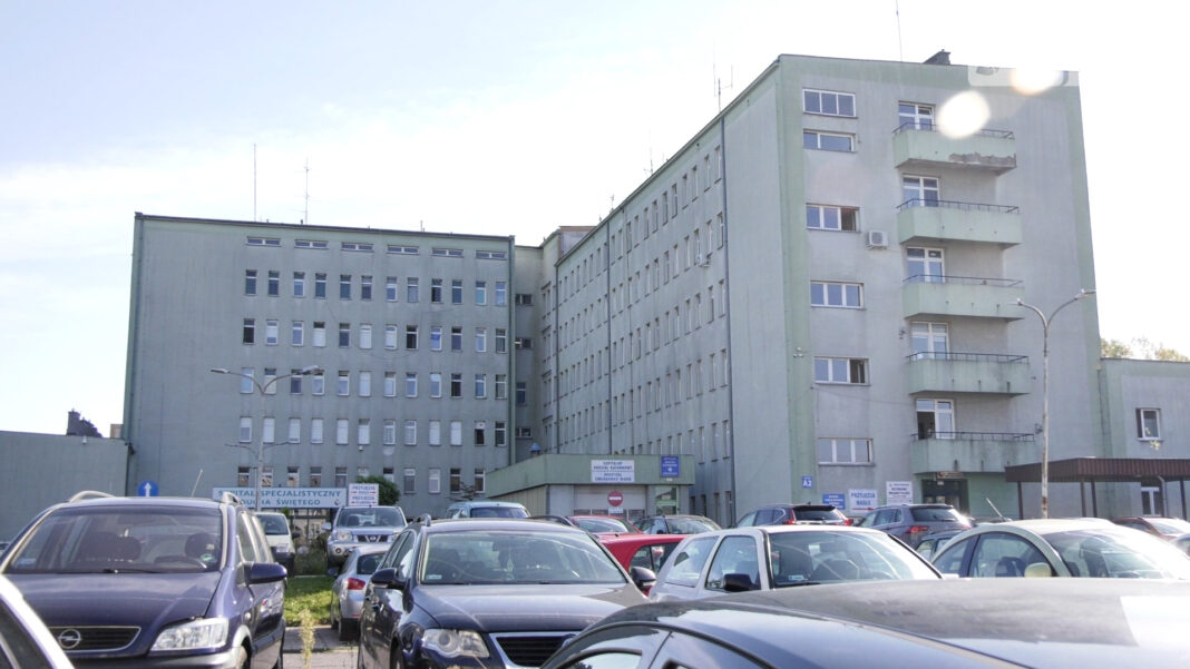 Tylko 5 zł za całodniowe parkowanie przy szpitalu. Zapłaci także personel