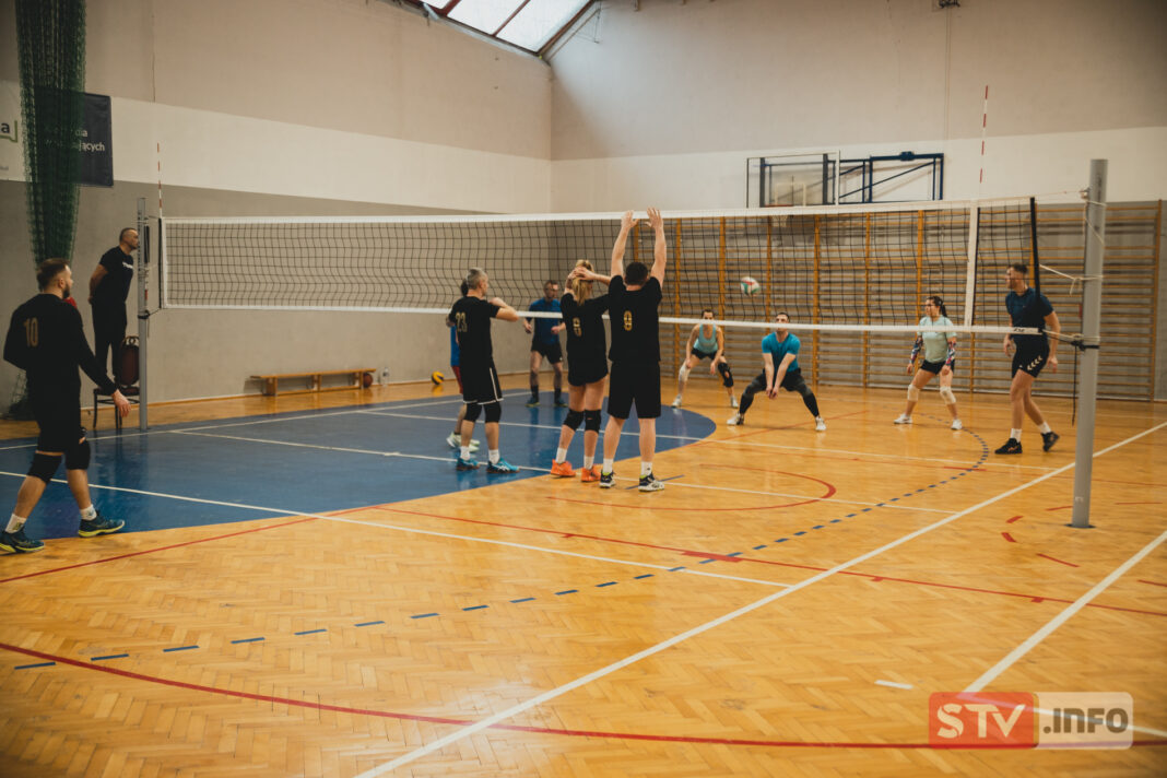 NSG Group z pucharem burmistrza Sandomierza. Udany turniej siatkówki przedsiębiorców