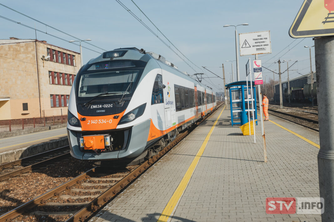 Wróciło połączenie z Kielc do Sandomierza. Pierwszy pociąg przyjechał w niedzielę