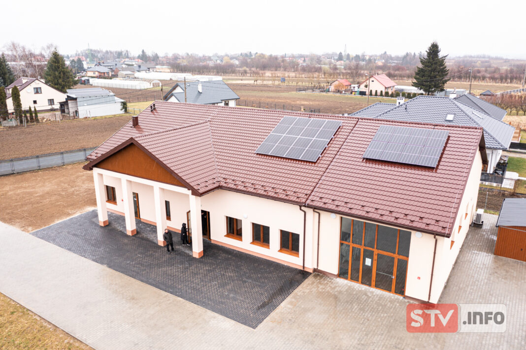 Gierlachów wzbogacił się o zupełnie nowy budynek. Mieszkańcy doczekali się świetlicy