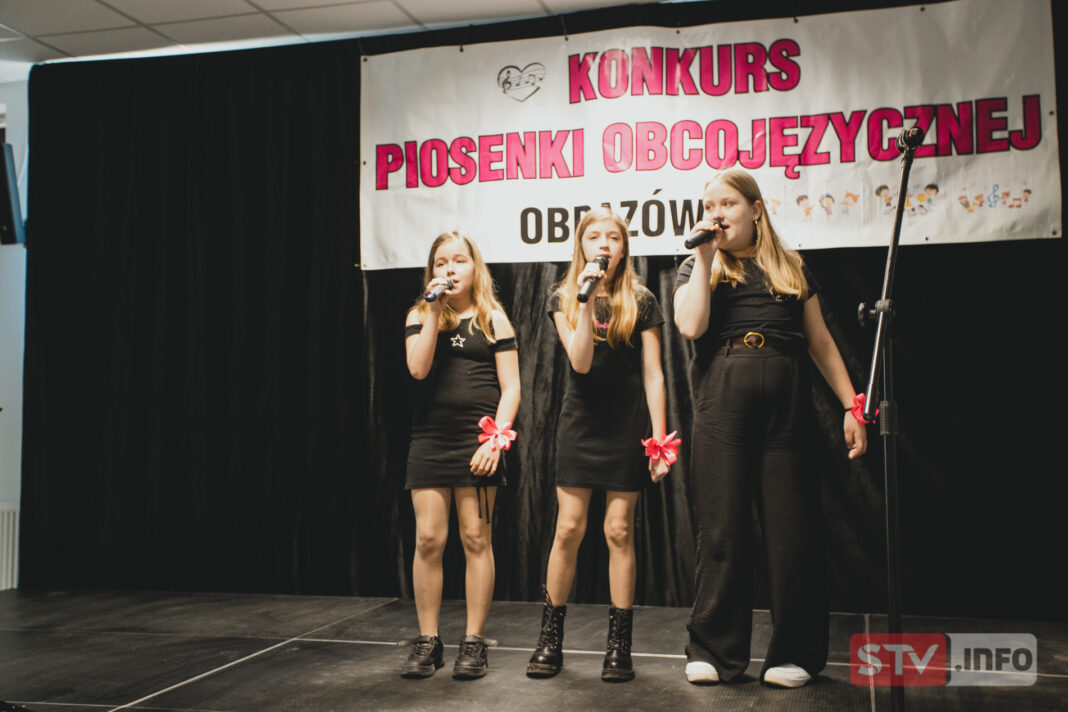 Wysoki poziom uczestników XV Międzygminnego Konkursu Piosenki Obcojęzycznej w Obrazowie. Jury udało się wyłonić zwycięzców