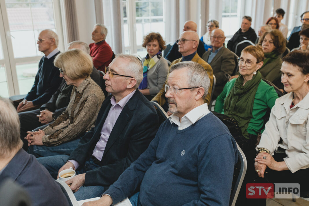 Księga pamięci miasta. Historia opatowskich Żydów widziana ich oczami