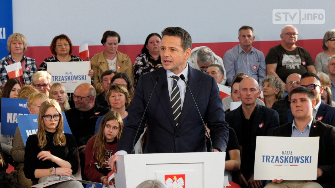 Rafał Trzaskowski w Ostrowcu Św. Wyborcy dopisali. Zobacz zapis transmisji