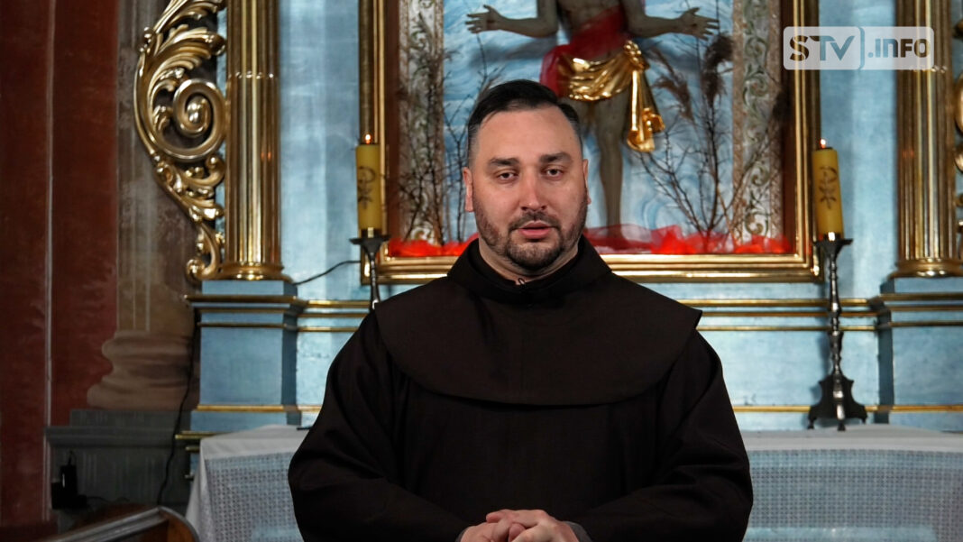 WIELKI PIĄTEK. Ojciec Anastazy Popiel o Liturgii Męki Pańskiej