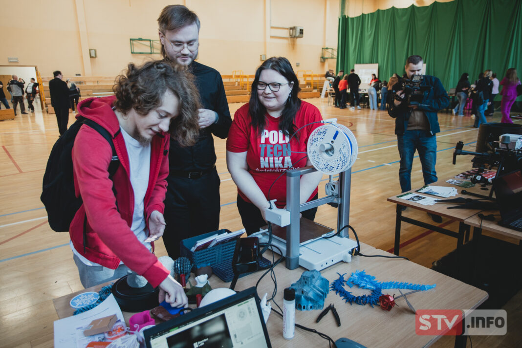 Integracyjne spotkanie uczestników projektu „Dziś uczeń – jutro student”. Opatowski „Bartosz” gospodarzem