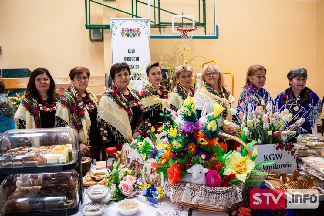 Świąteczny kiermasz w Opatowie. Było smacznie i kolorowo