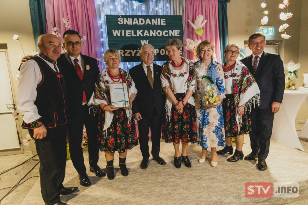 Śniadanie Wielkanocne w Krzyżtoporze. Było dostojnie i pysznie