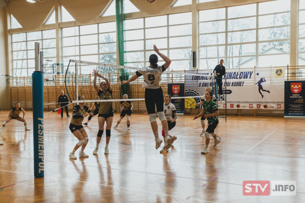Siatkarki ULKS Chobrzany walczą o II ligę. Emocje na parkiecie w Samborcu