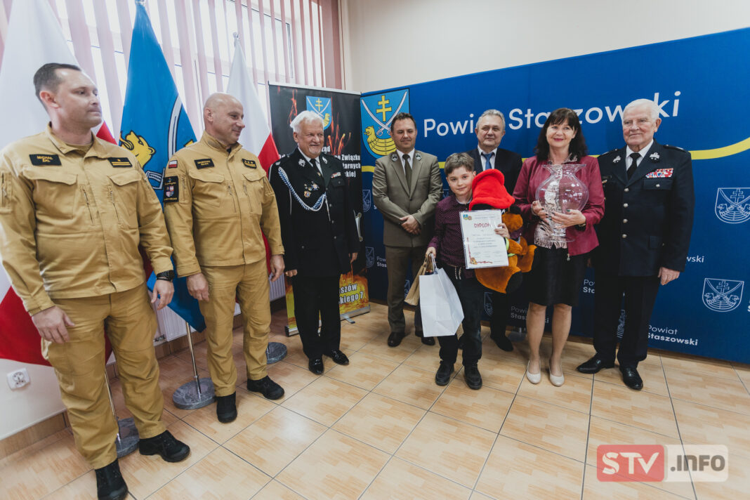 O pożarnictwie wiedzą wszystko. W Staszowie młodzież rywalizowała w powiatowym konkursie