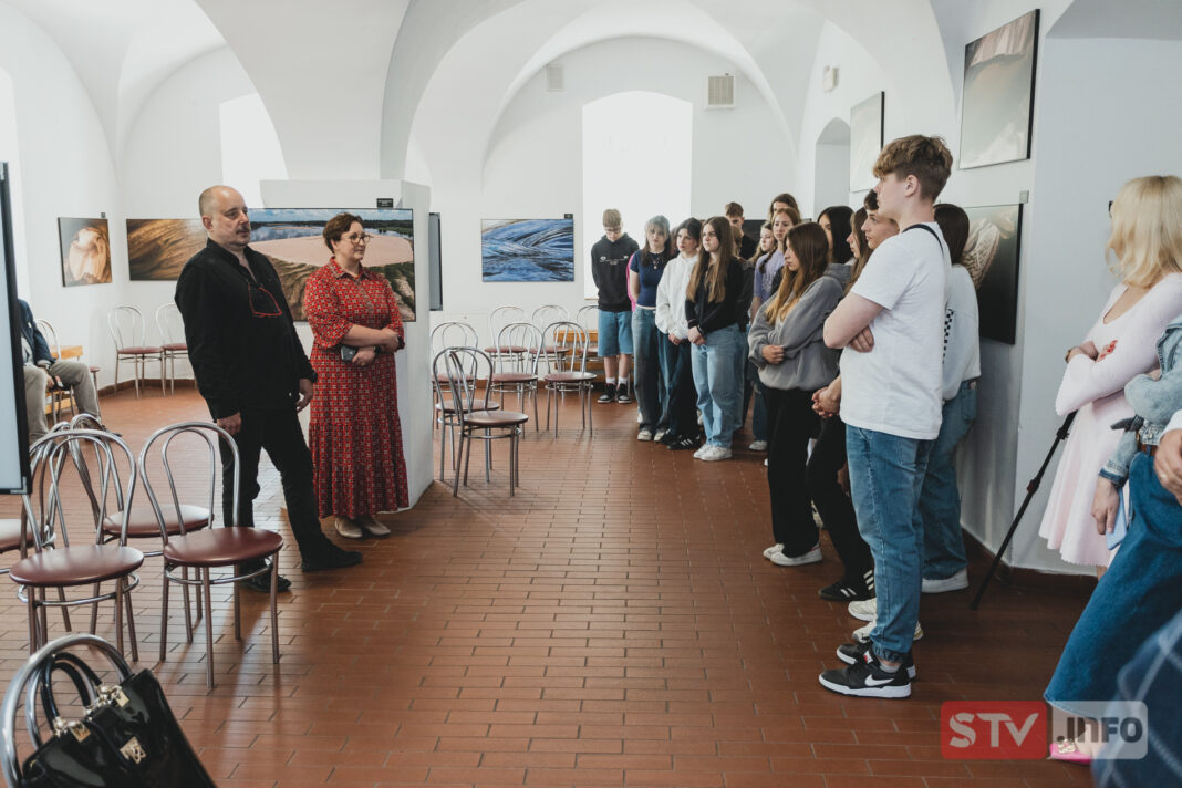 Finisaż wystawy „Rzeźbione Rzeką”. Zwycięzcy konkursu popłyną Dubasem po Wiśle