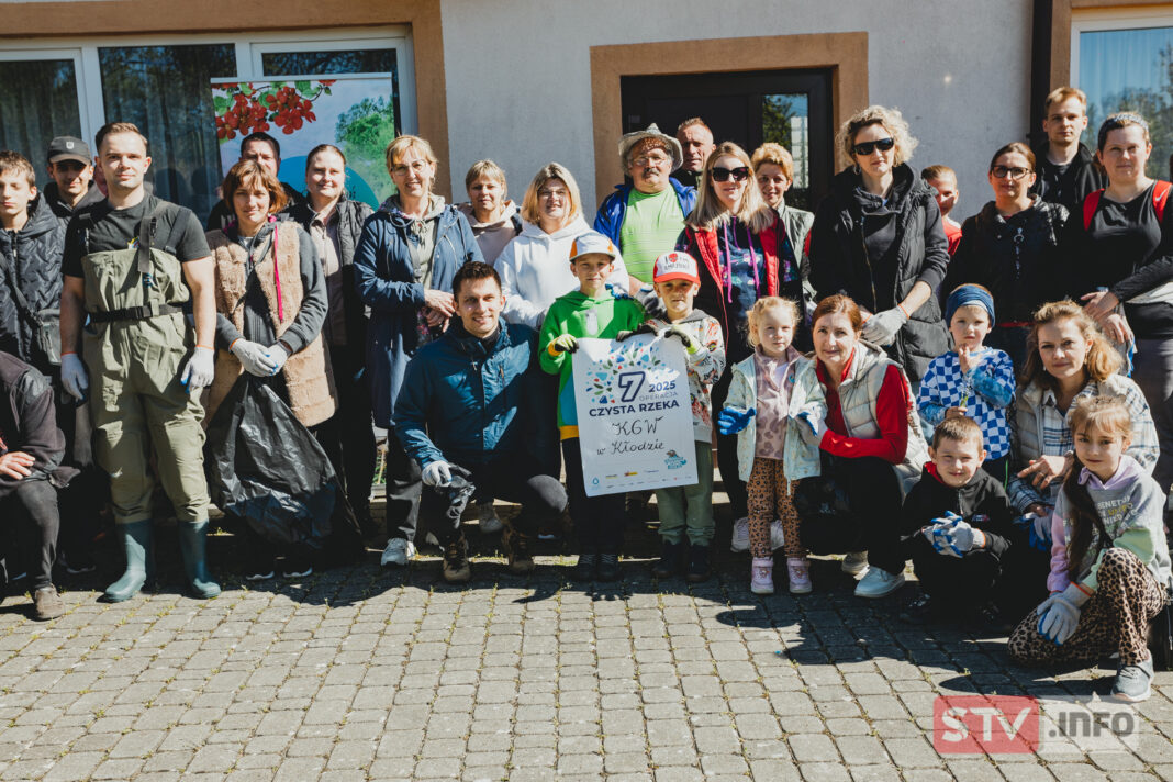 Operacja Czystej Rzeki w regionie. Mieszkańcy Kłody posprzątali okolice Czarnej