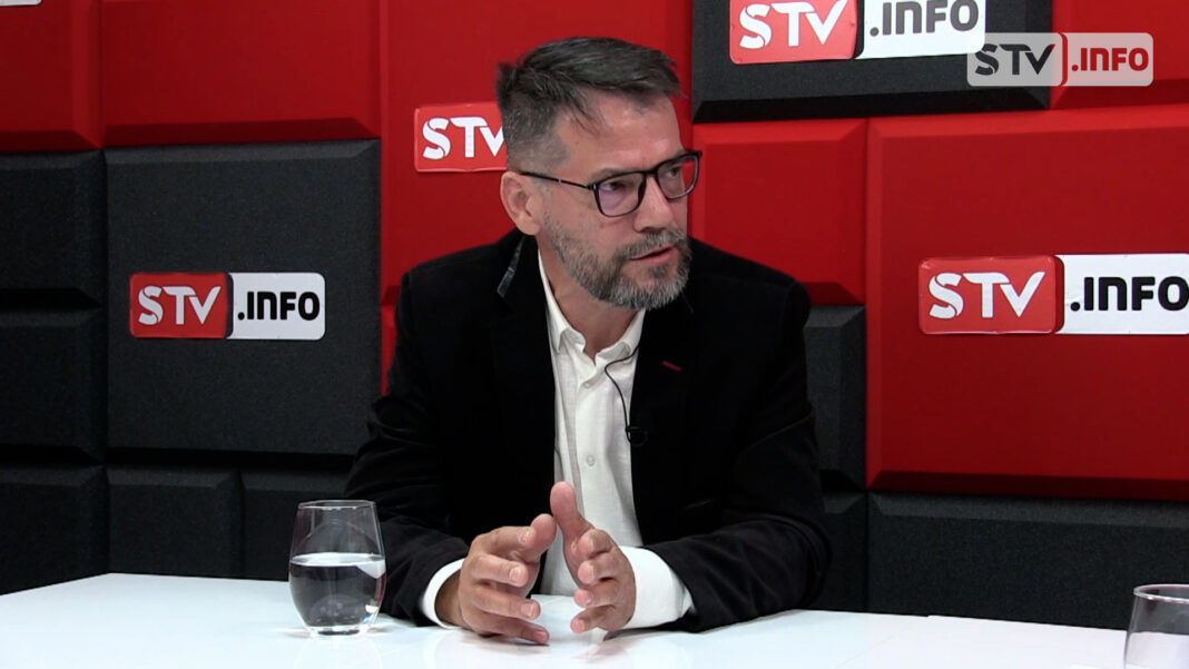 #infoTEMAT. Leszek Podeszwa, specjalista psychiatrii w Sandomierskim Centrum Zdrowia Psychicznego: Bezpieczeństwo medyków mogą poprawić tylko zmiany systemowe