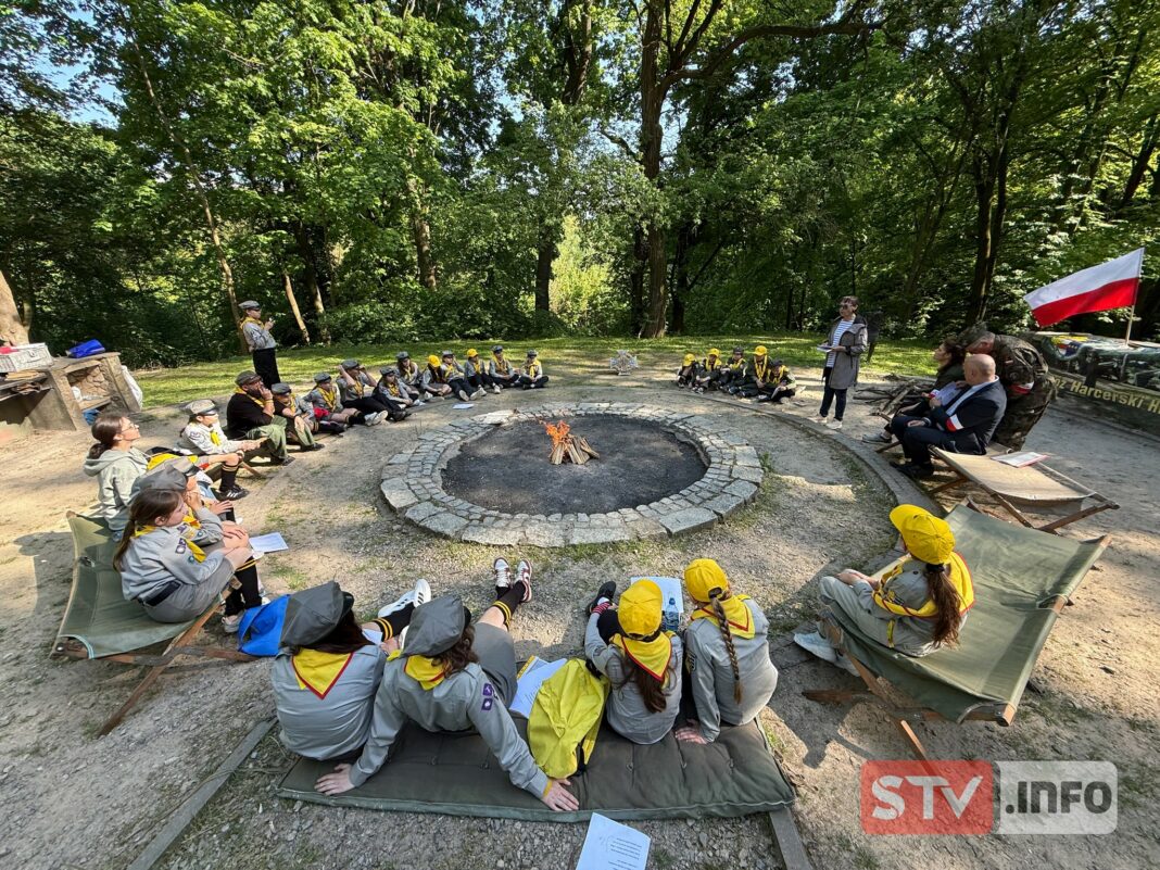 Wyjątkowa zbiórka sandomierskich „Orłów”. Lekcja historii o Armii Krajowej