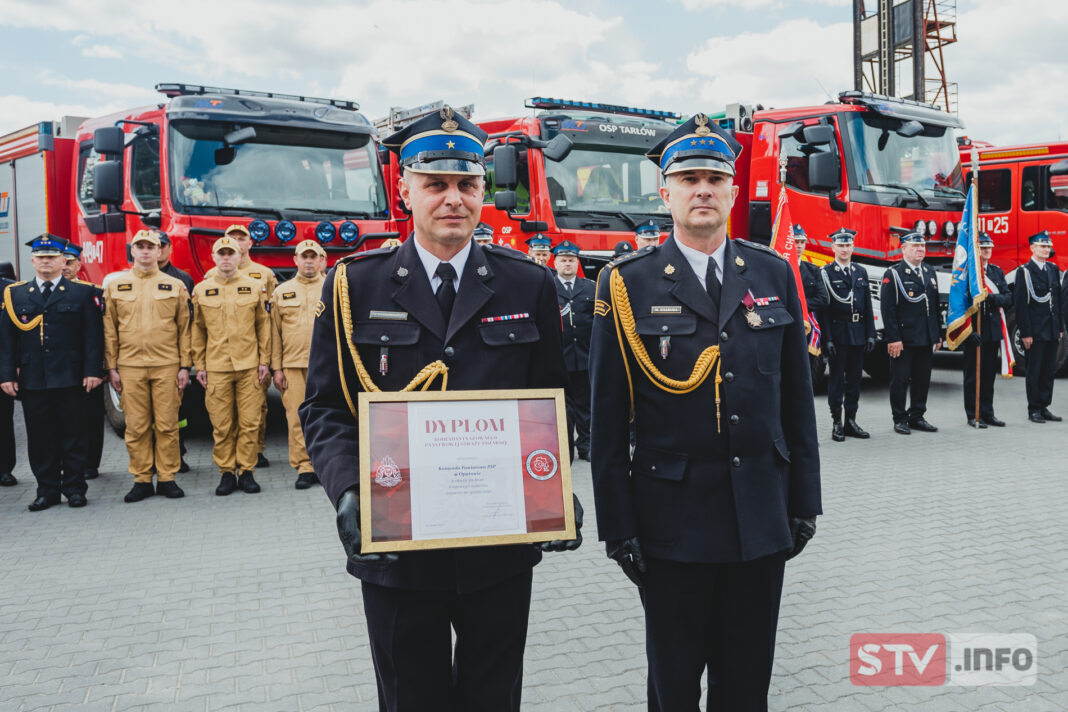 Powiatowy Dzień Strażaka w Opatowie. Były awanse, podziękowania i życzenia