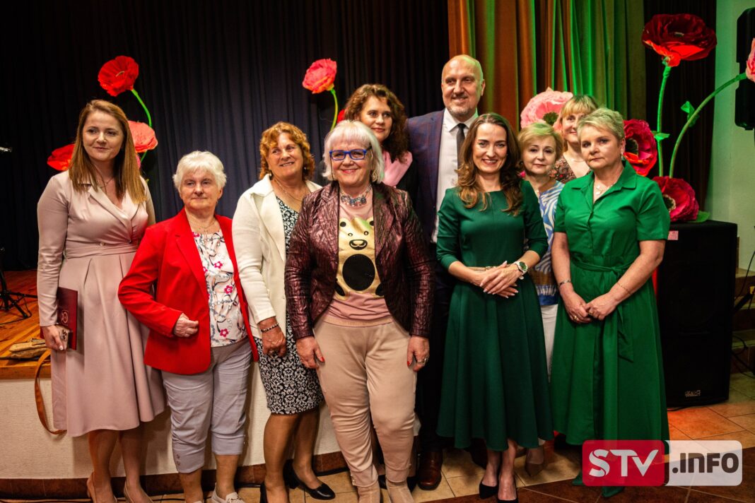 Uczta muzyczna w Łoniowie. Koncert dla mam