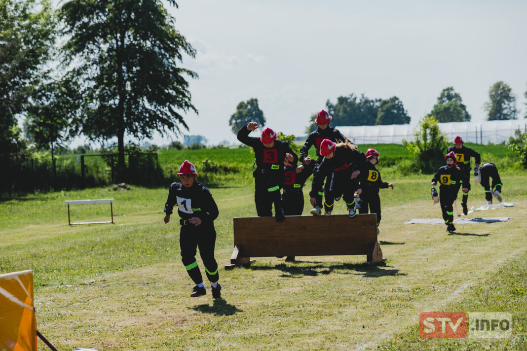 Drużyny z OSP Bidziny najlepsze w powiecie. Zacięta rywalizacja młodych strażaków
