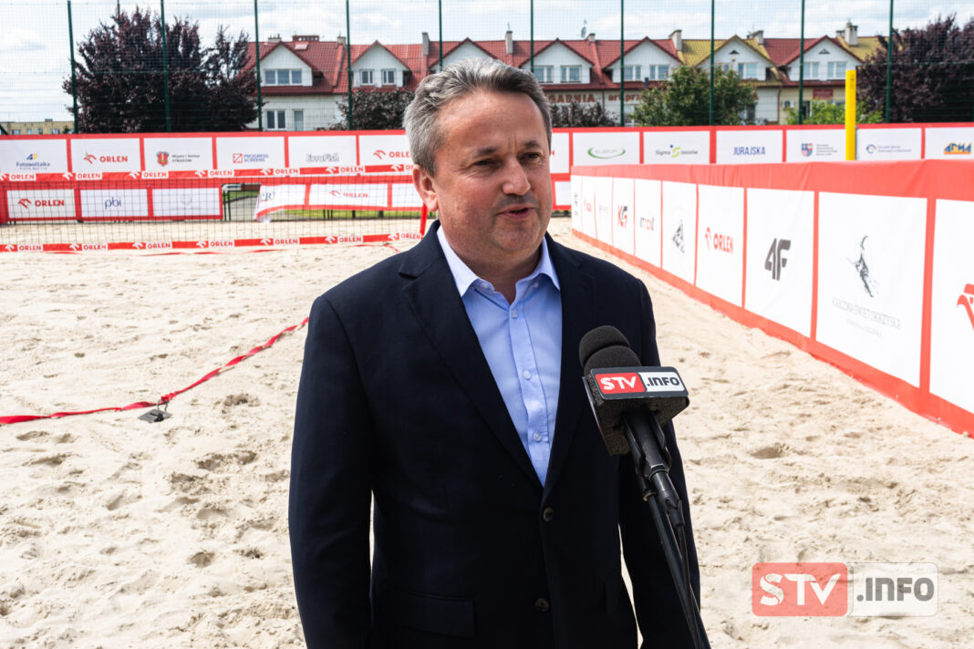 Leszek Kopeć: kibiców siatkówki w wydaniu plażowym zapraszam w weekend do Staszowa