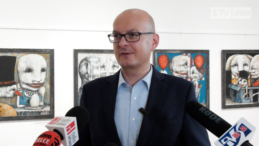 Burmistrz Sandomierza reaguje na protest mieszkańców w sprawie budowy masztu