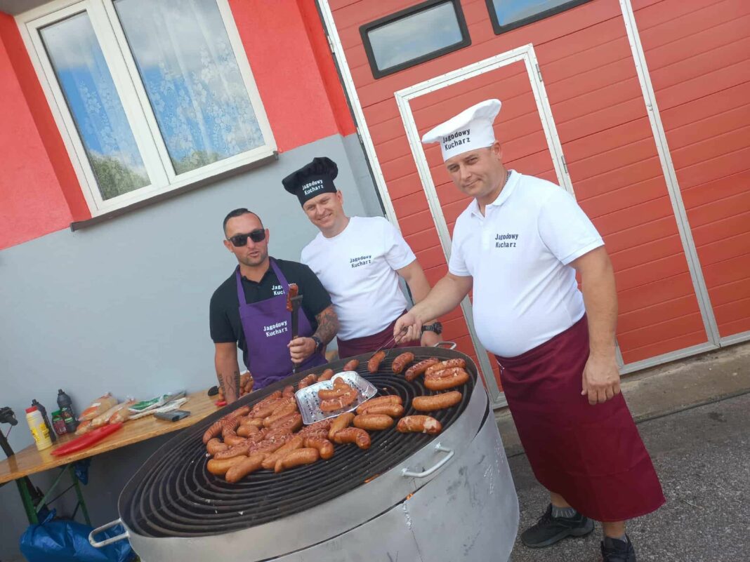 Wystrzałowe powitanie wakacji w Strzegomiu. „Jagodowe Szpilki” w akcji