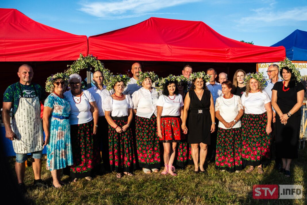 Szalona zabawa w Książnicach. Na piknik czekali ponad 20 lat