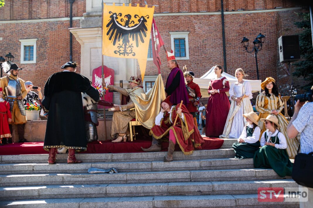 W Sandomierzu Albrecht Hohenzollern klęczał przed Zygmuntem Starym. Piękna inscenizacja hołdu pruskiego