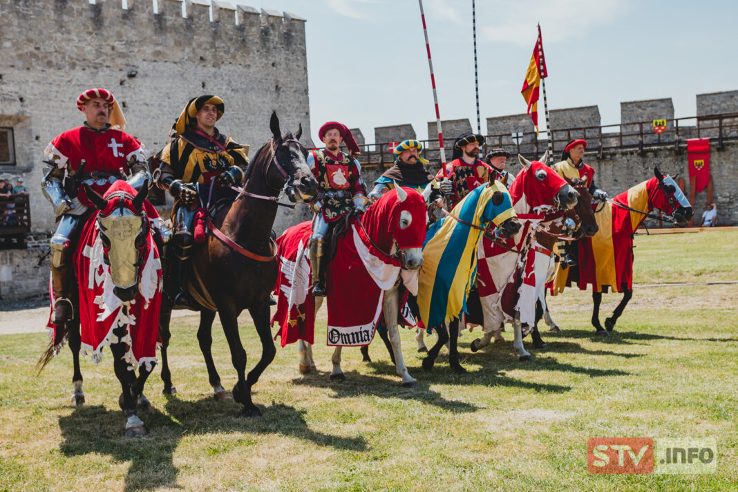 Turniej Rycerski o Złote Ostrogi Jagiellonów do Szydłowa przyciągnął setki miłośników rycerskich potyczek