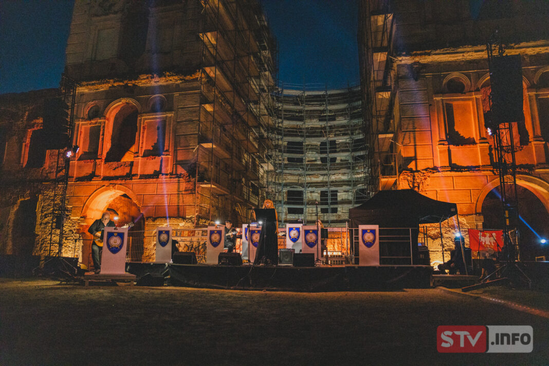 W Krzyżtoporze wybrzmiała muzyka dawna. Wielki koncert pod batutą Zdzisława Staniszewskiego