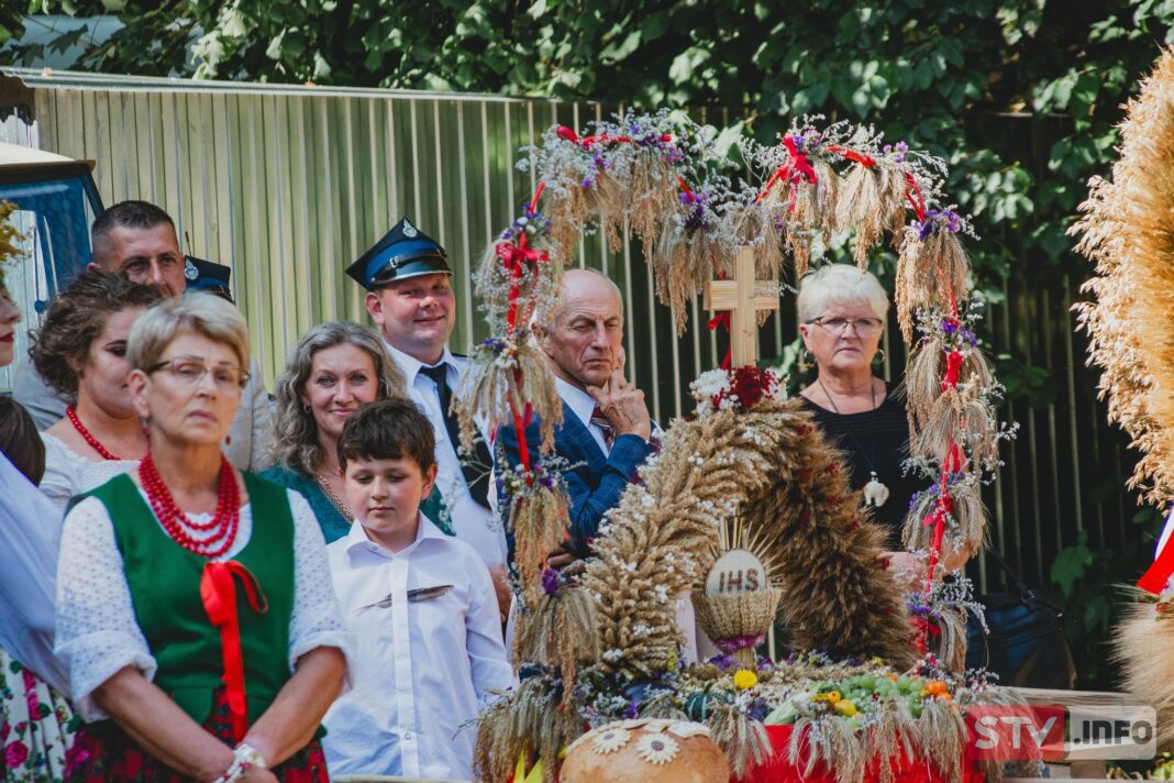 Dożynki w pięknej scenerii „Zieleńca”. Dwikozy świętowały