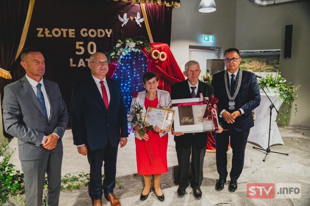 Przeżyli z sobą pół wieku i więcej. Iwaniska dziękowały Jubilatom