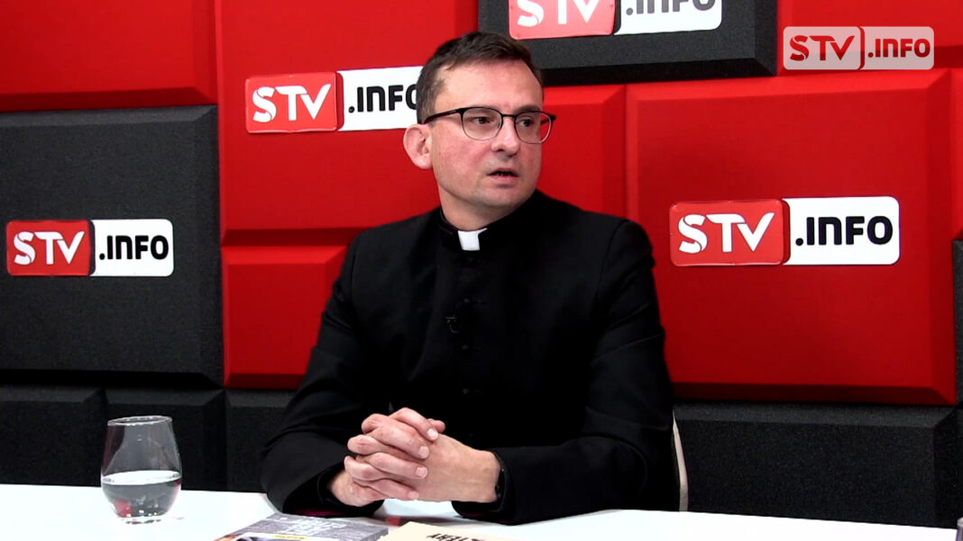 #infoTEMAT: Wojciech Kania: W moich kryminałach na próżno szukać wulgarności i brutalności