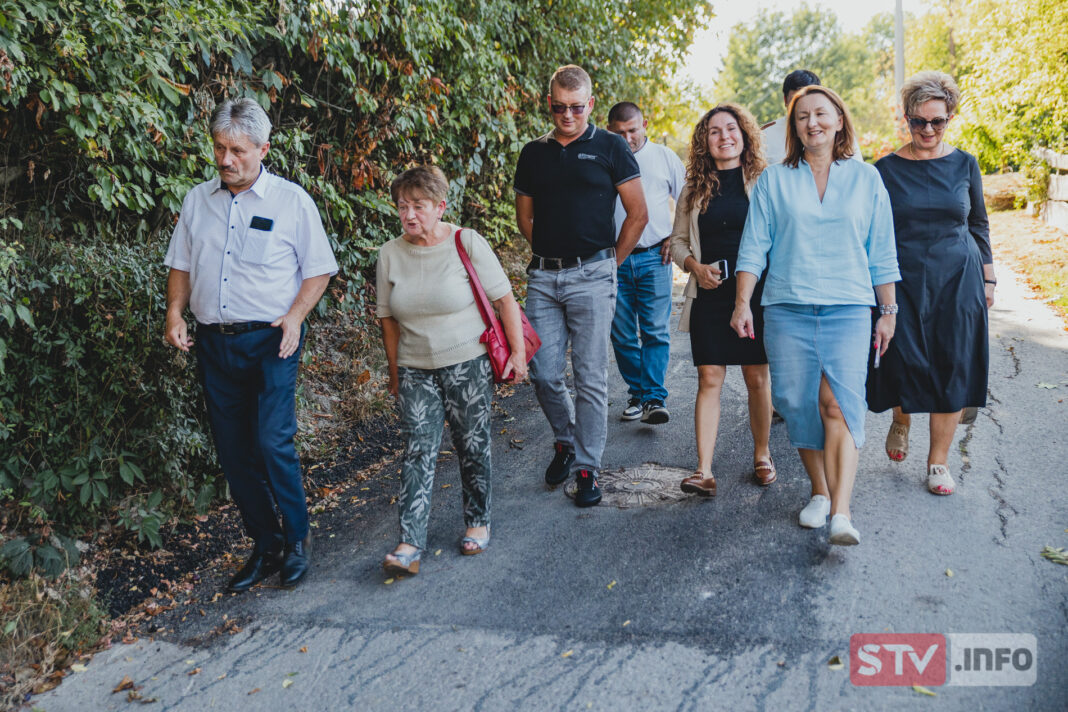 Dwikozy z uzupełnioną kanalizacją, a Nowe Kichary z nowym wodociągiem