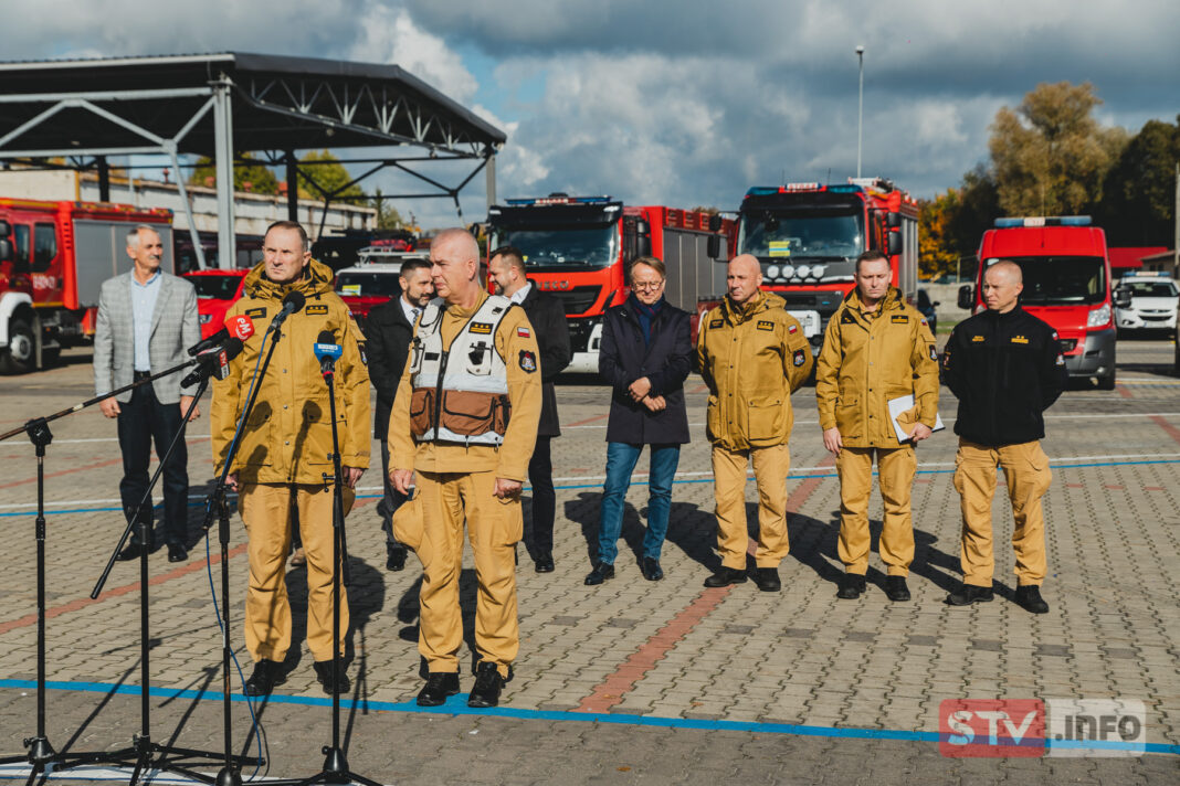 500 strażaków w akcji. Ćwiczenia w Połańcu i Dobrowie