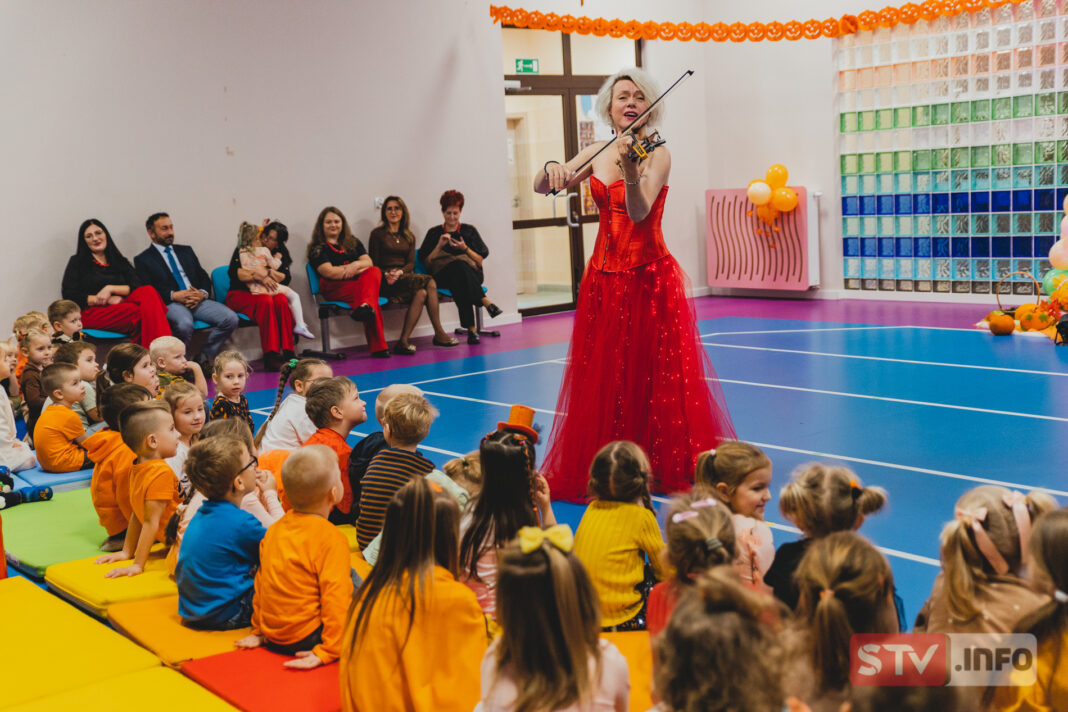 Muzyczny Dzień Artysty w przedszkolach w Pacanowie i Oleśnicy